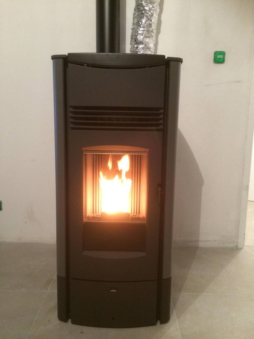 poele a granule flamme